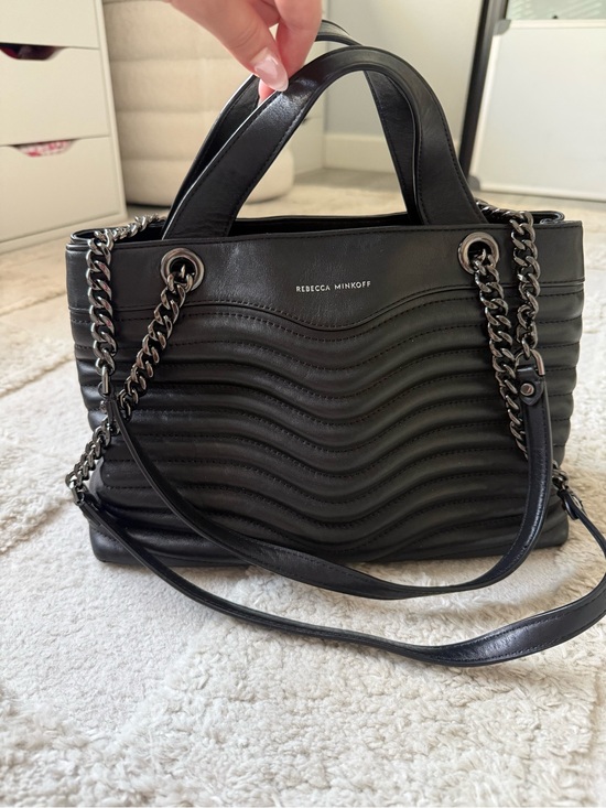 Rebecca Minkoff Handbags - Rebecca Minkoff Black Quilted Leather Purse